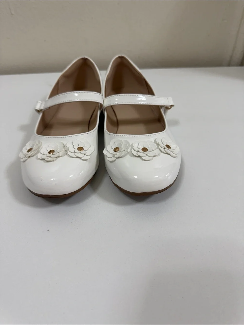 The Children's Place White Patent Mary Jane Dress Shoes with Flower Accents